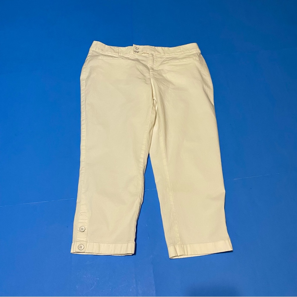 74. Loft white capris size 4P